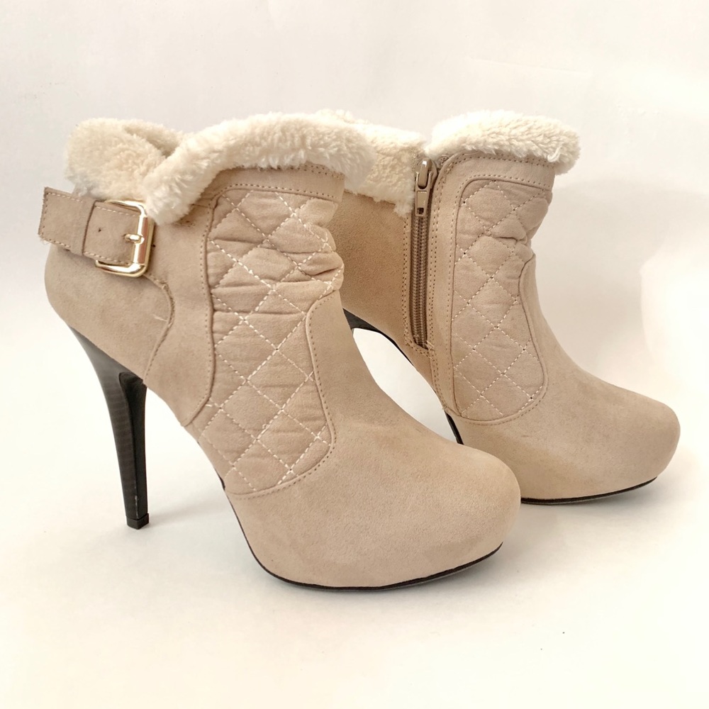 BNWOT Ankle Boots w/ Faux Fur, Gold Buckle SZ 7